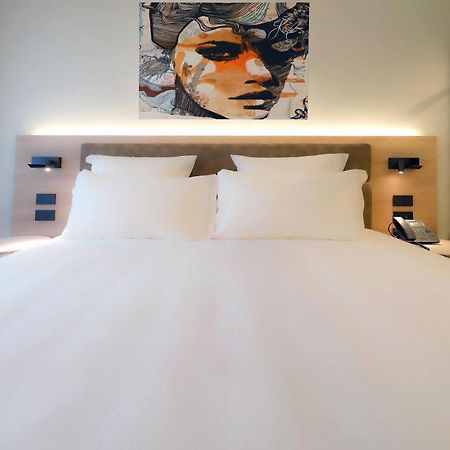 Bergamo Inn 21 מראה חיצוני תמונה A room at the hotel