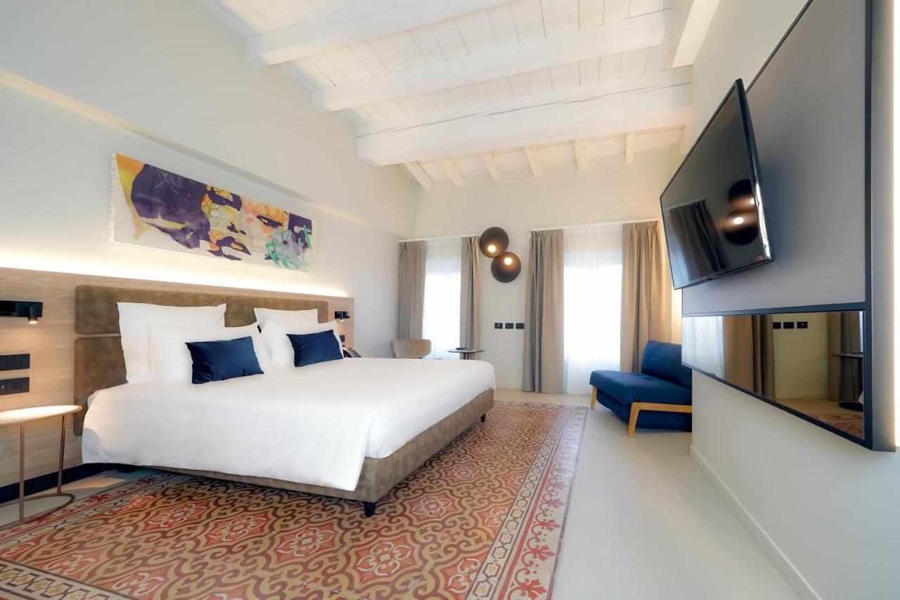 Bergamo Inn 21 מראה חיצוני תמונה Deluxe Room